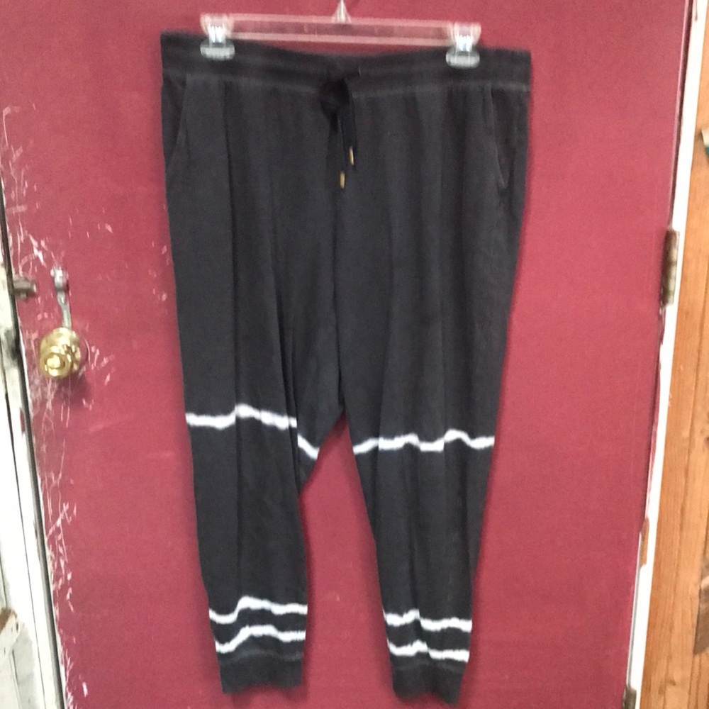 Old navy Tie-dye line sweats